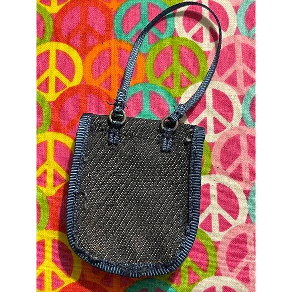 Bratz Boyz Cameron Doll 2nd Edition Blue Denim Stud Tote #19 - Picture 4 of 4